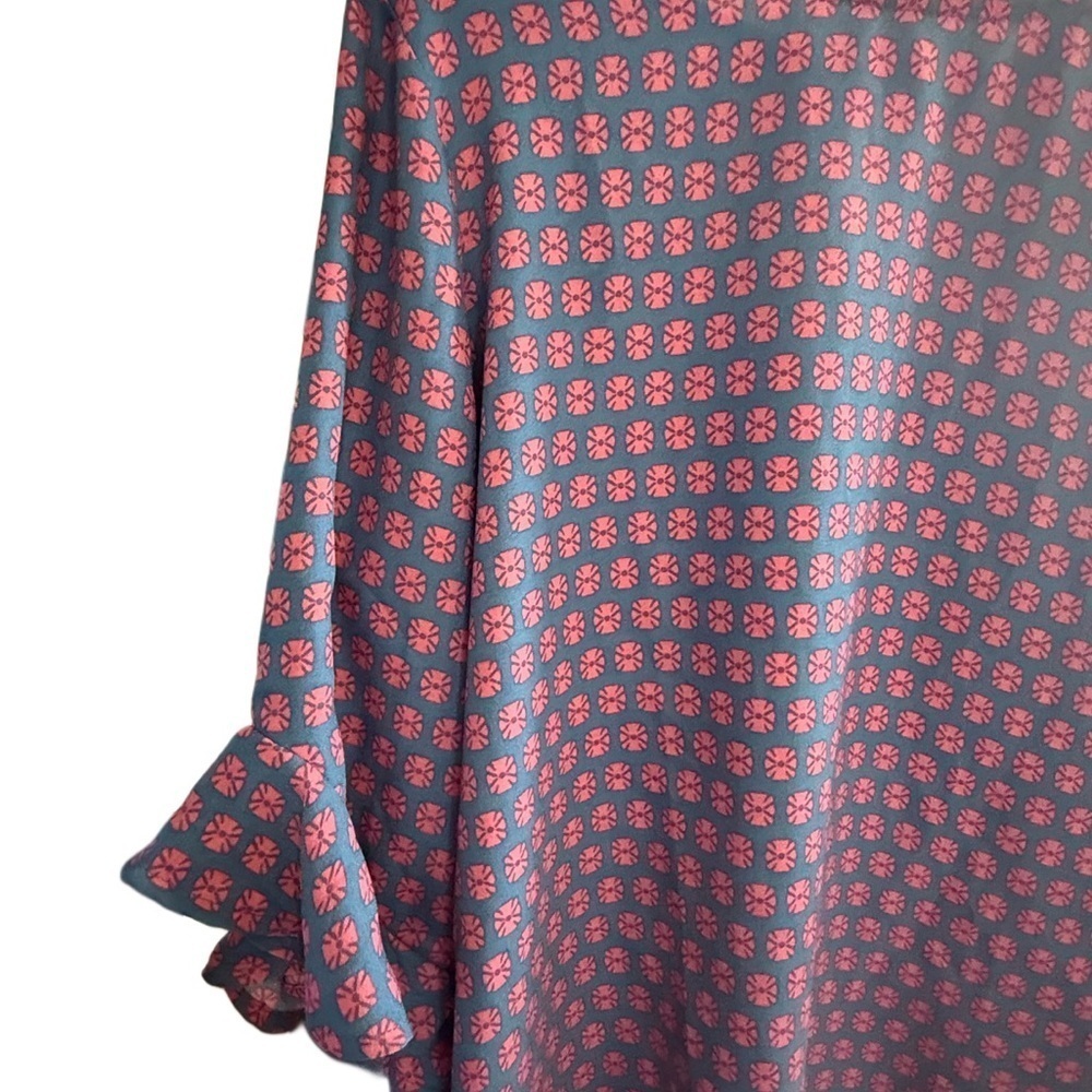 Floral Blue and Pink Women's Top size XL - Picture 2 of 12